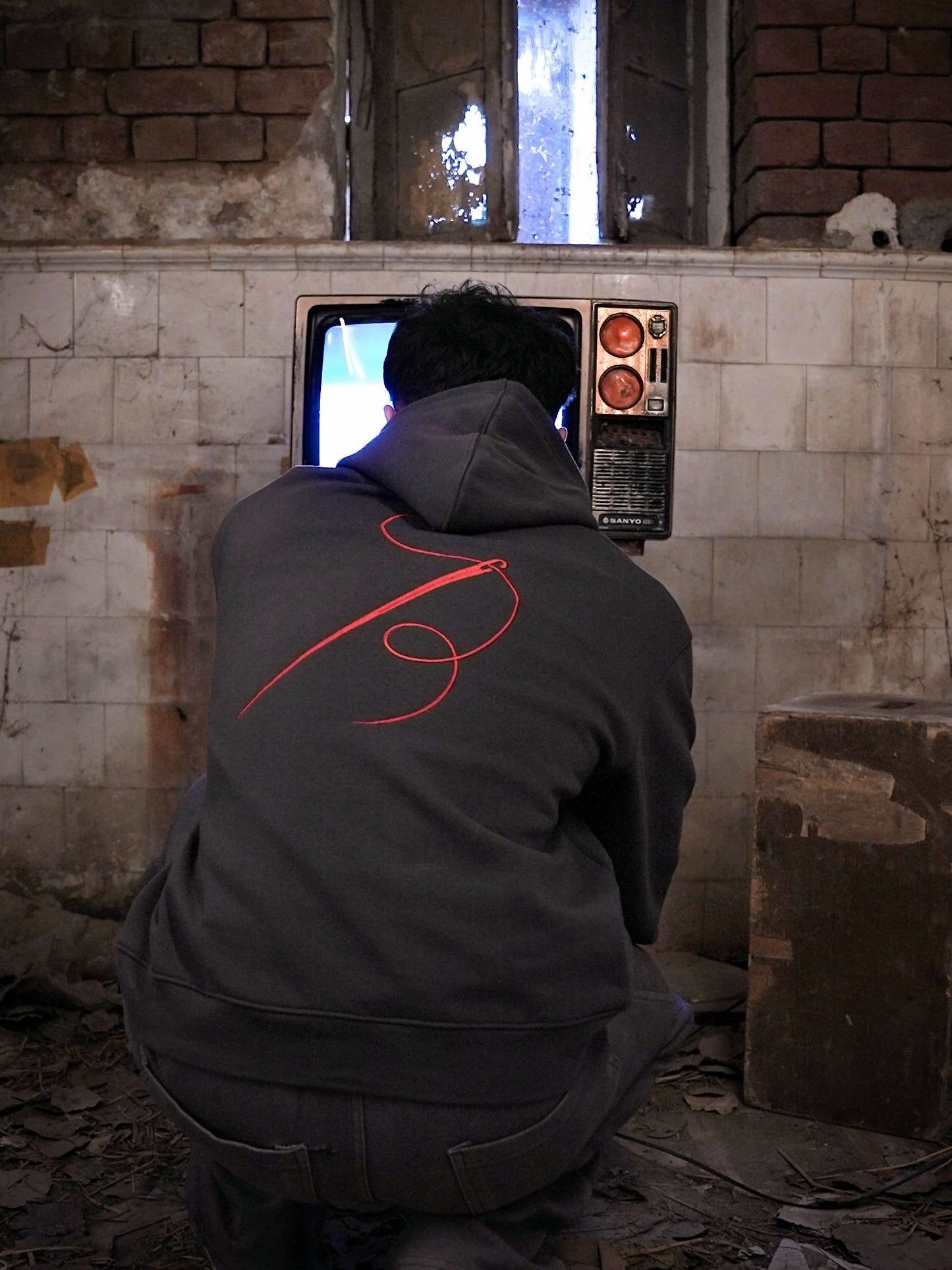 Karegare Charcoal Hoodie - Qafilastudio