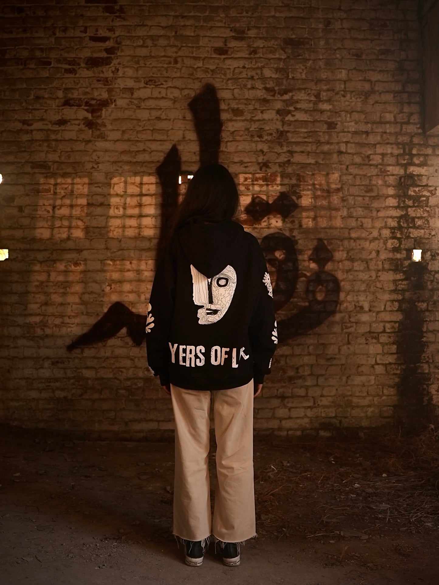 Layers of life black hoodie - Qafilastudio
