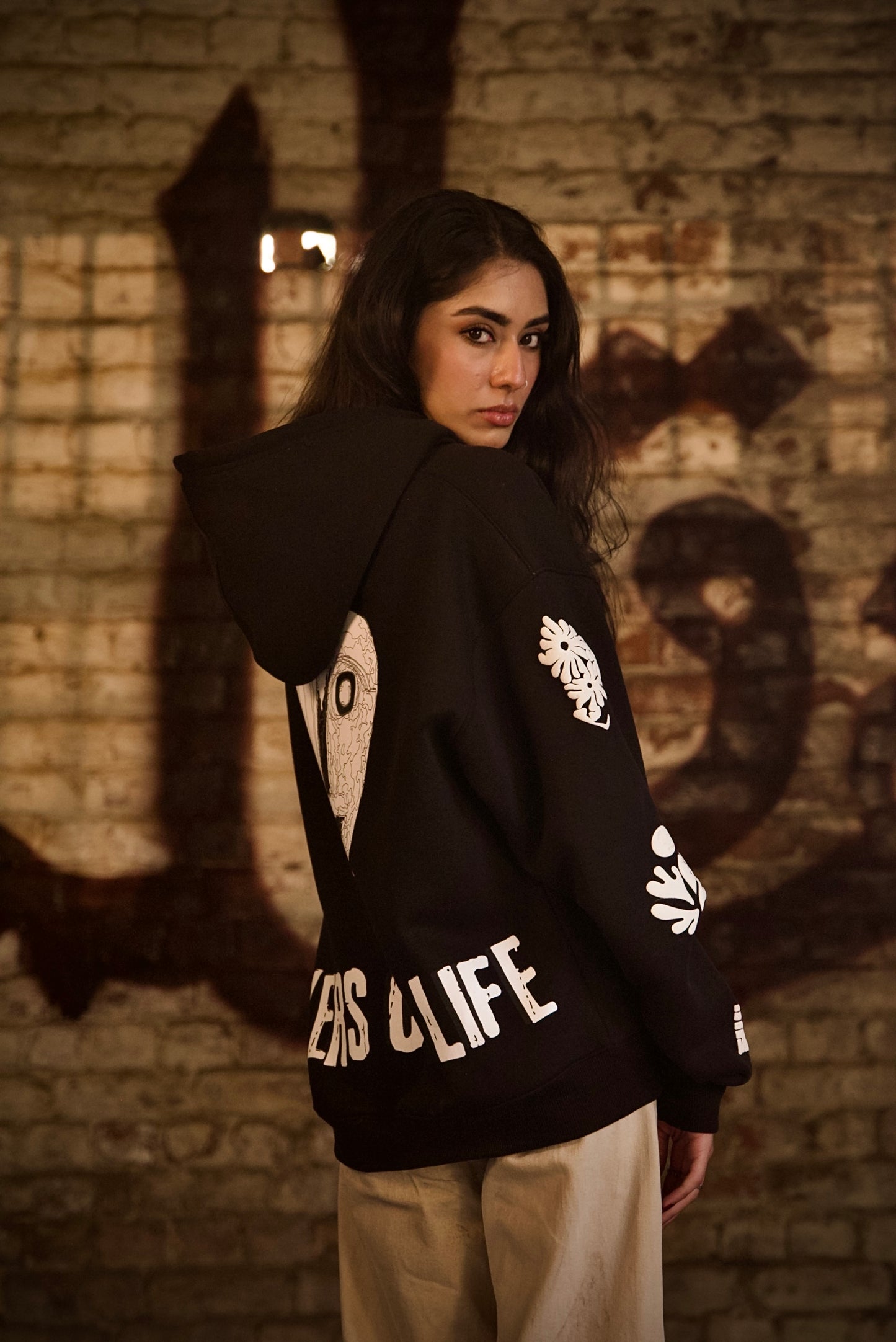 Layers of life black hoodie - Qafilastudio