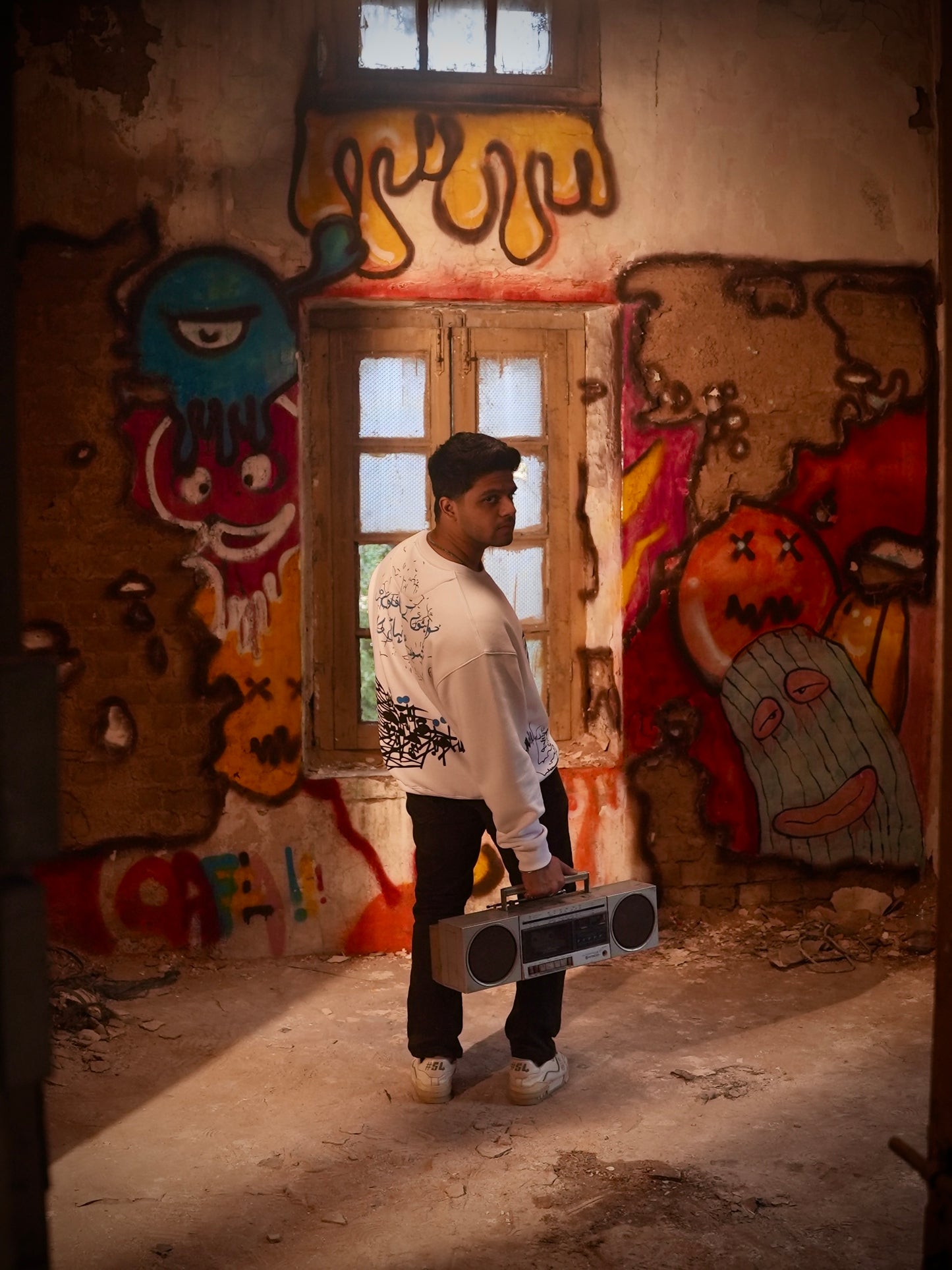 Khuwahish white sweatshirt - Qafilastudio