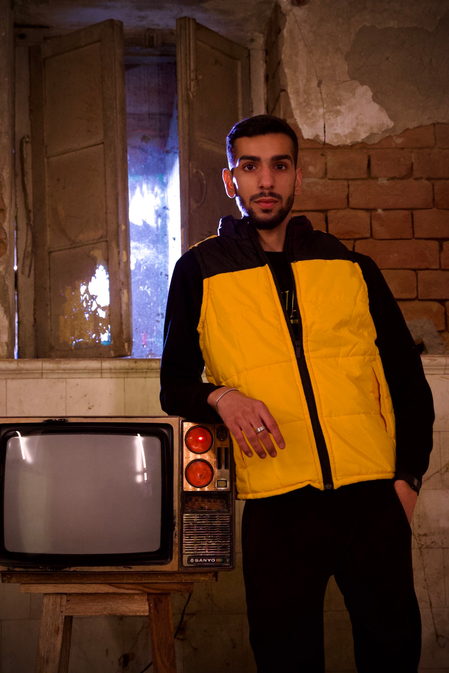 Sleevless puffer jacket - Qafilastudio