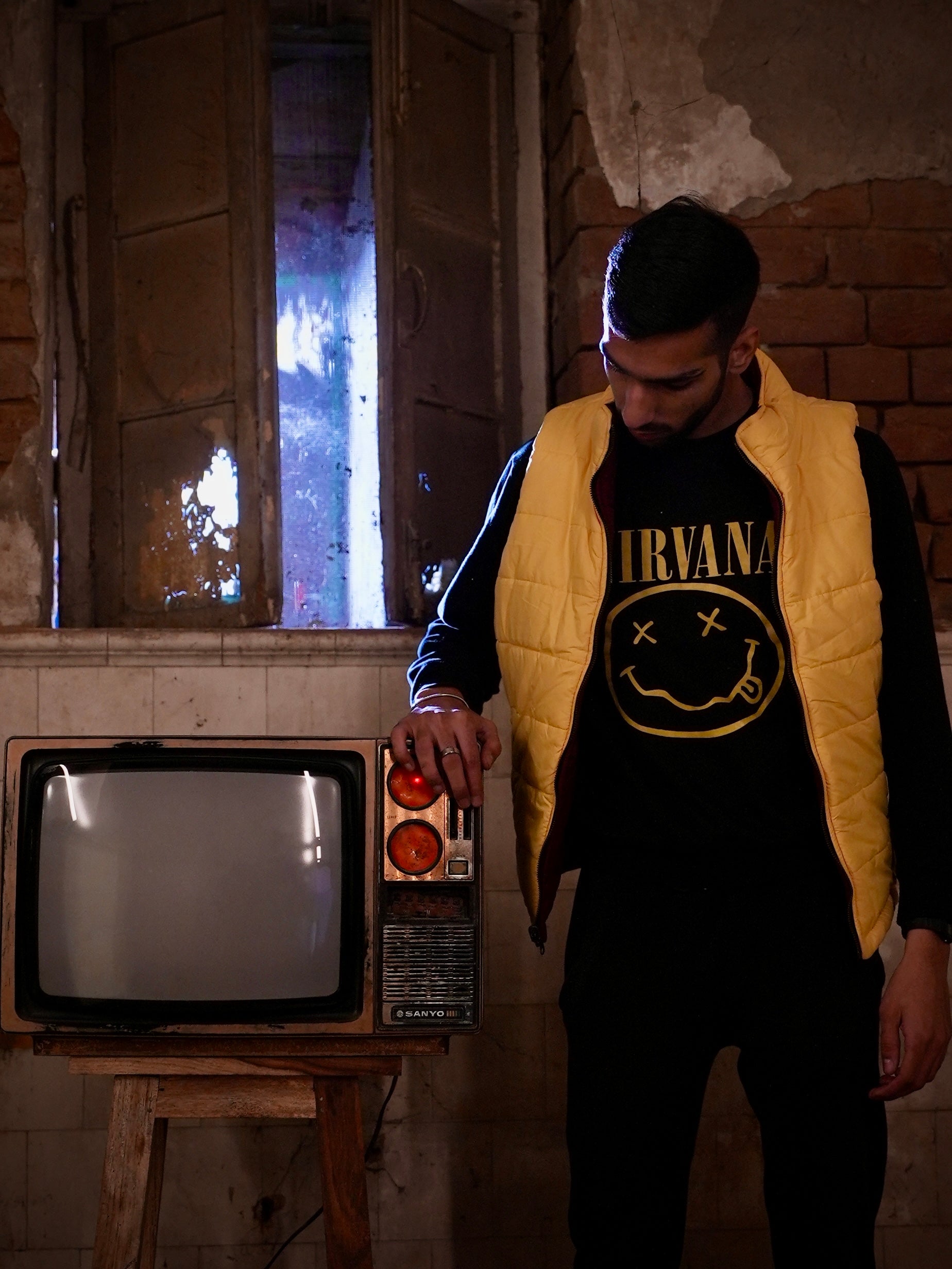 Sleevless Two Sided Puffer Jacket