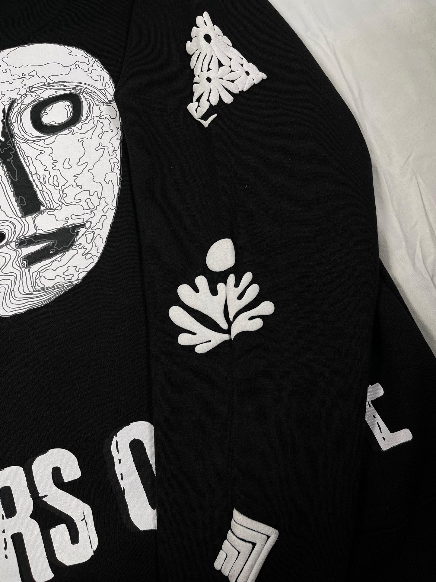 Layers of life black hoodie - Qafilastudio