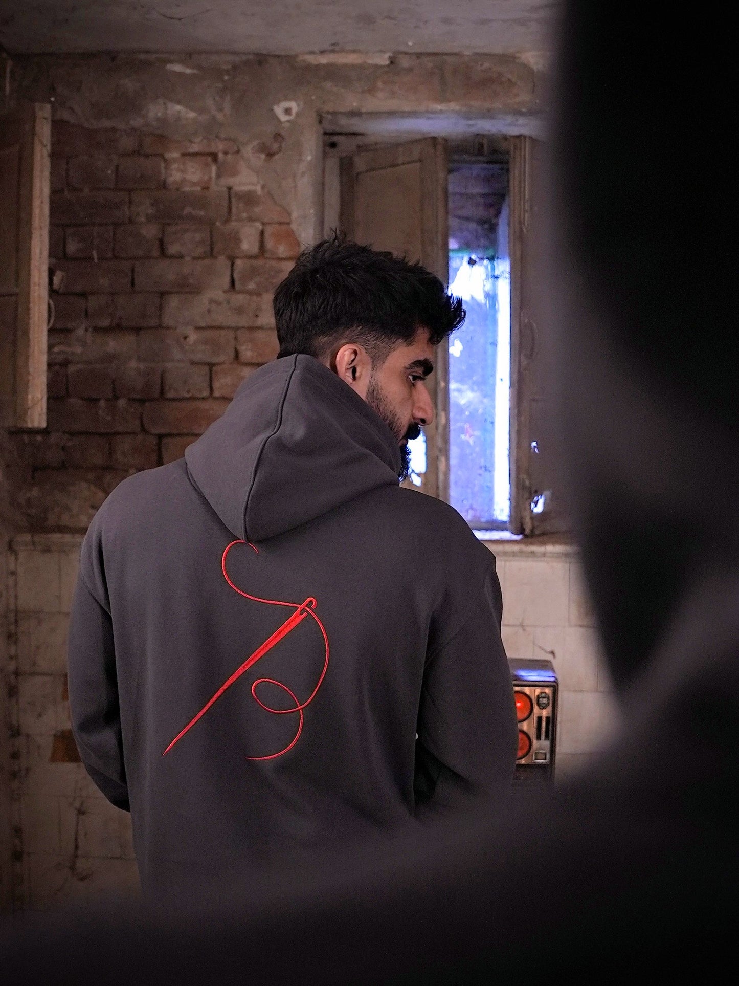 Karegare Charcoal Hoodie - Qafilastudio