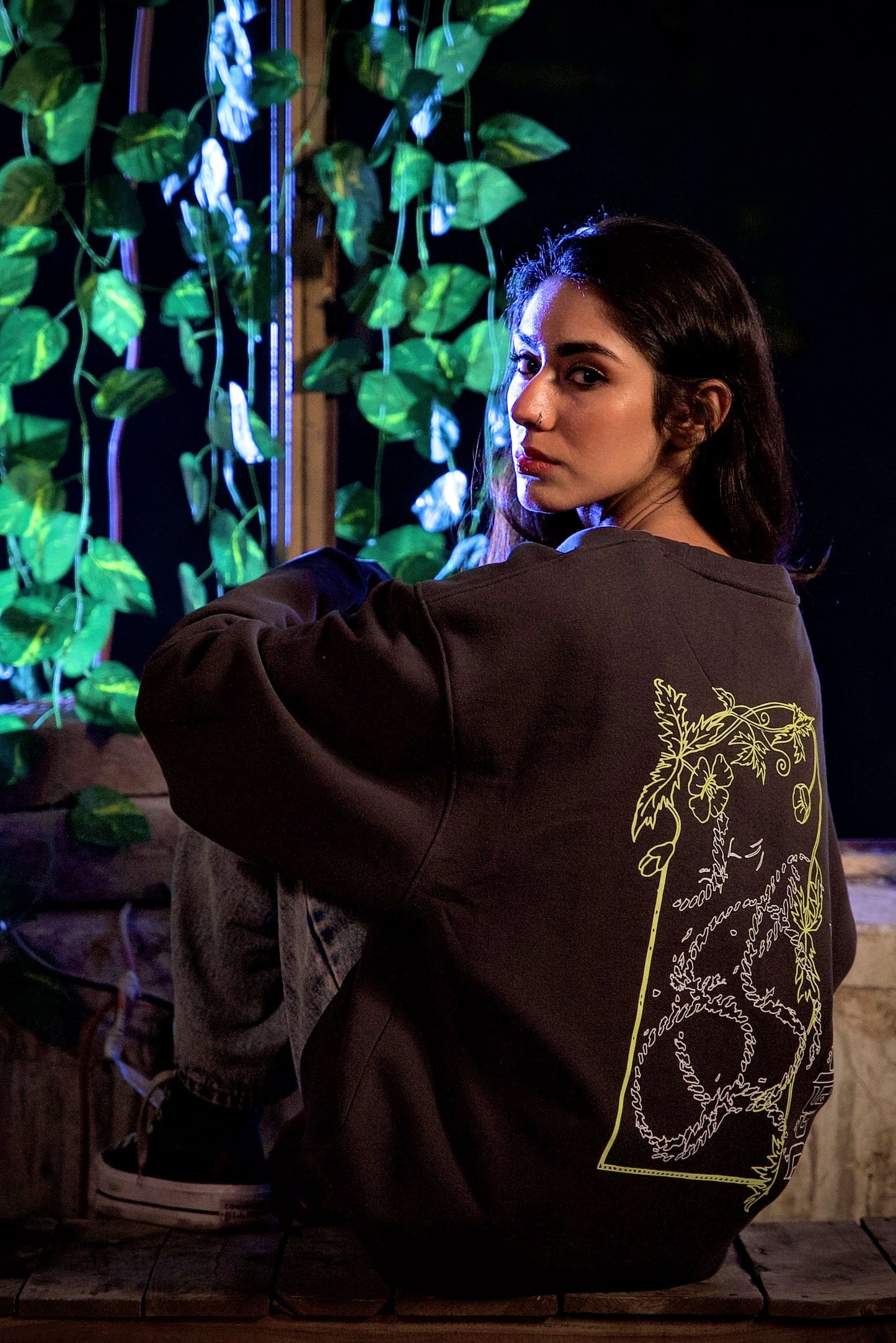 Charcoal Bliss Sweatshirt - Qafilastudio