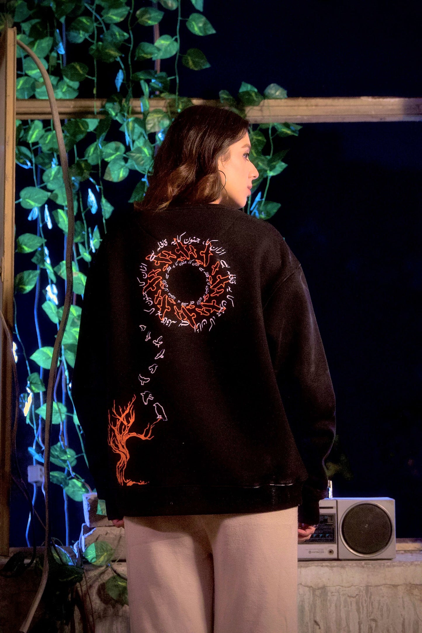 Junoon black sweatshirt - Qafilastudio